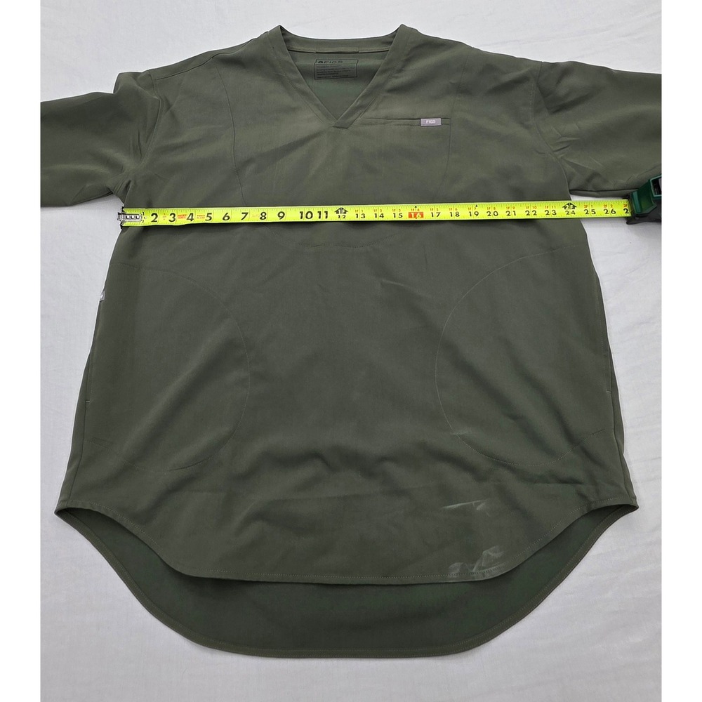 Figs Technical Collection Olive Green V-Neck Long Sleeve Scrub Top XL - Picture 9 of 10